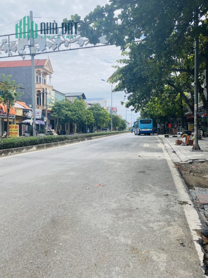 Bán 90m2 đất tặng nhà cấp 4 Đình Ấm , Khai Quang, Vĩnh Yên. 💚Giá: 5,x tỷ .Liên hệ: 0986.454.393