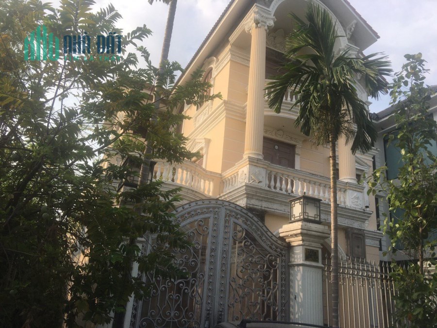 Biệt thự khu Nam long phước long B, diện tích 240m đúc 3 lầu khu vip