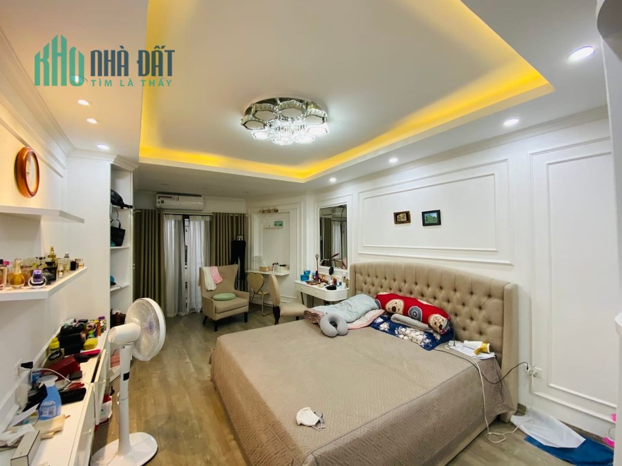 Nhà đẹp Chính Kinh - Thanh Xuân 5 tầng gần ô tô ở ngay 4.9 tỷ