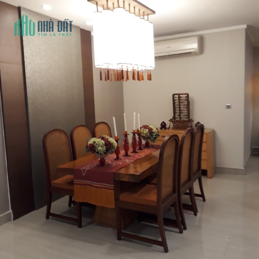 Xuân Đỉnh nhà đẹp, ô tô đỗ cửa, dân xây, ở ngay giá 5 tỷ.