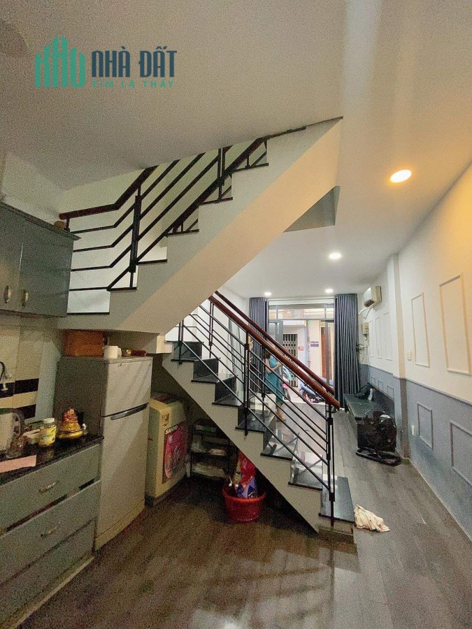 Bán nhà Lý Chính Thắng Quận3 30m2 3m3x9m 4tỷ600triệu .
