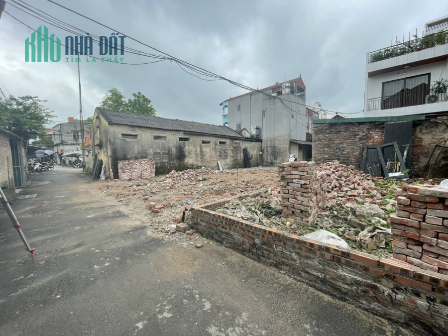 Siêu đẹp 30m2 lô góc địa chỉ Gia Lâm - Cổ Bi - Thôn Vàng