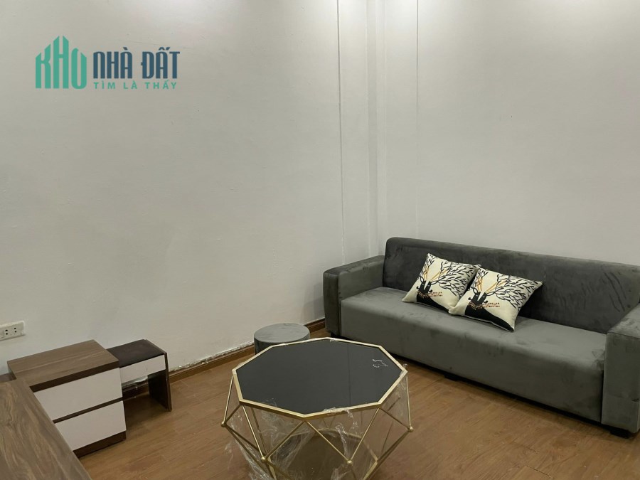 Thái Hà - Đống Đa, Ôtô Đỗ Cổng, Sân Để Xe Riêng, 45M - MT 12M, Giá 7.5 Tỷ