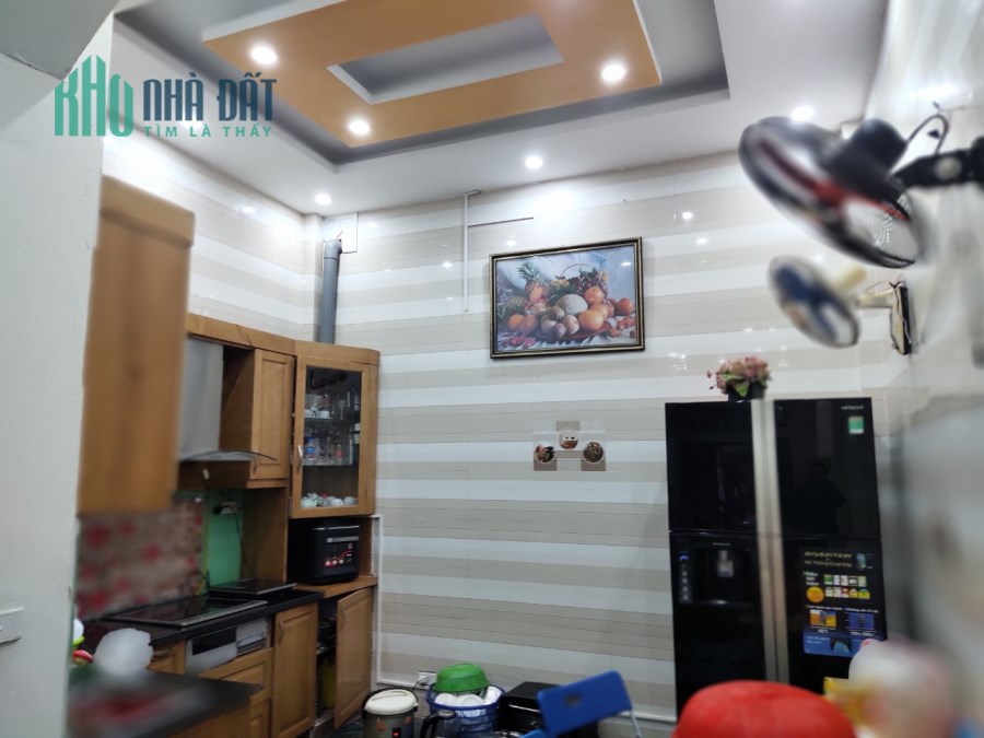 B.á.n nhà hai tầng 48m, oto đỗ cửa, gần chợ Quỳnh Đô, nhỉnh 1.6x tỷ
