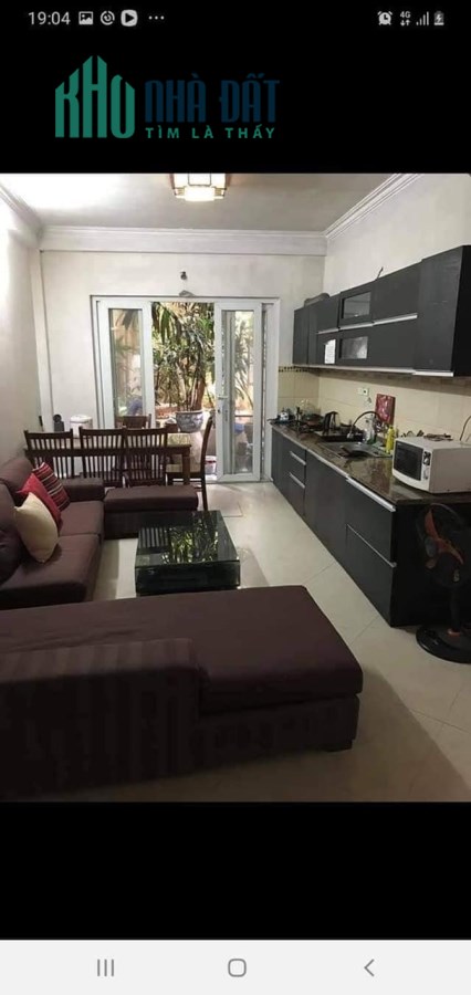 Bán ngay căn nhà gần  50m2 tại Hoàng Hoa Thám vừa ở vừa cho thuê giữ tiền