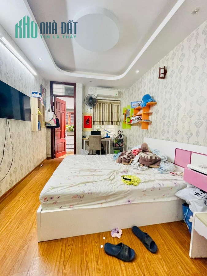 BÁN GẤP NHÀ PHỐ TẠI HOÀN KIẾM 95M2, 7 TẦNGF DOANH THU 100TR MỖI THÁNG. 21,9 tỷ - 95 m²