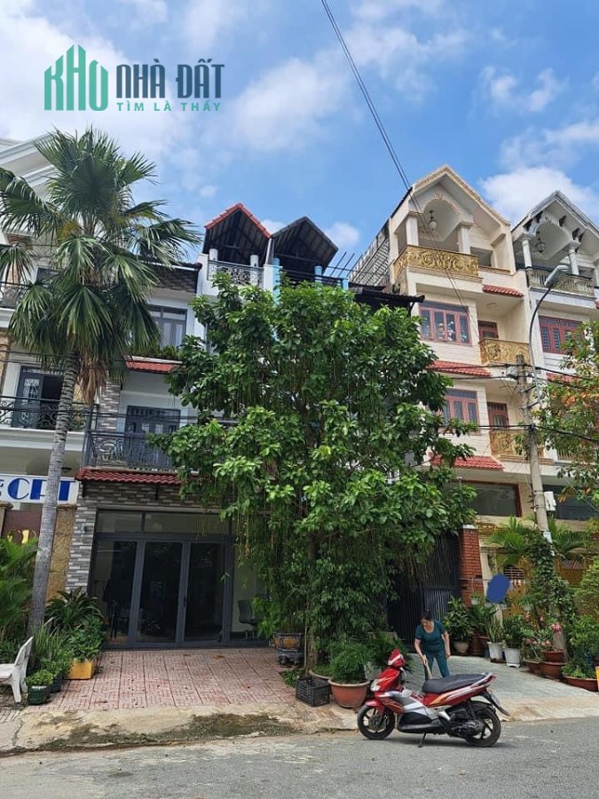 Cho thuê Liền kề Yên Xá Tân Triều, đường rộng, có vỉa hè đậu ô tô