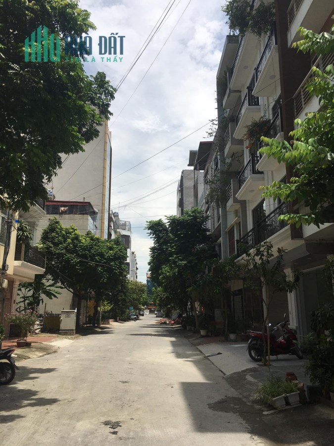 PHÂN LÔ - ÔTÔ TẢI TRÁNH - VỈA HÈ 2 BÊN SIÊU RỘNG - KINH DOANH ĐỈNH – VP SANG TRỌNG - Ở ĐẲNG CẤP !!