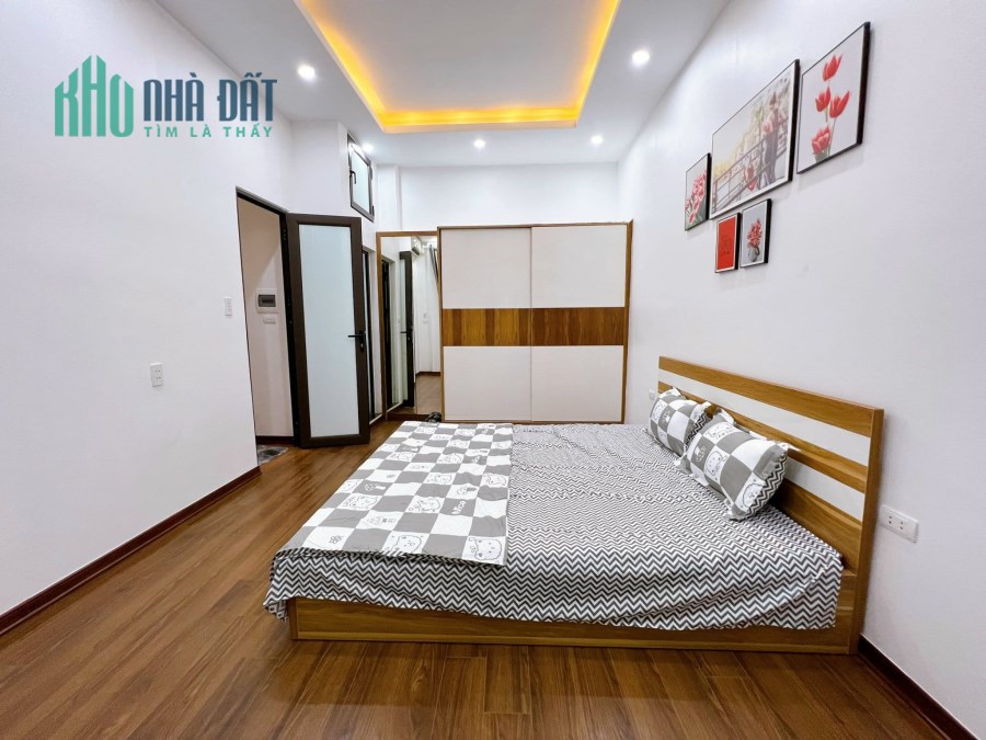 Bán nhà mới Trường Chinh siêu đẹp, full nội thất 28m2 nhỉnh 3 tỷ.