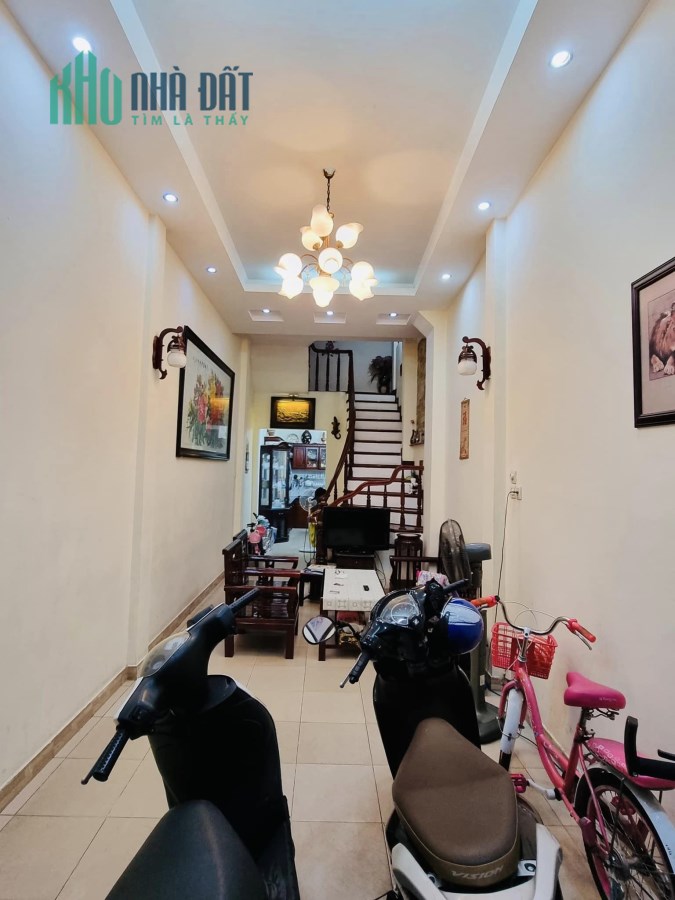 Bán nhà tại Quỳnh Lôi , Q Hai Bà Trưng , Hà Nội 45m2 , 4 tầng , giá 6tỷ