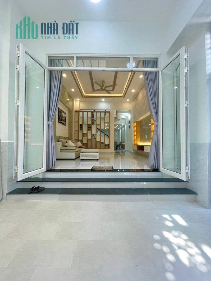 Bán nhà phố VIP Tô Hiệu Hà Đông, diện tích rộng đỉnh 82m giá chỉ 68tr/m
