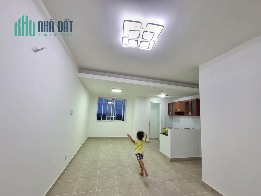 Cần bán CHCC Phú Lợi, Q.8, 71m2, 2Pn, 1WC, lầu 9 lô B, giá 1,7 tỷ (có sổ Hồng)