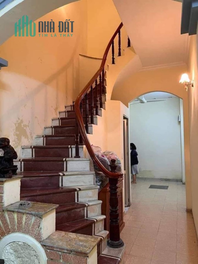 BÁN NHÀ GẤP GẤP GẤP - Ngõ Chợ khâm Thiên, Đống Đa, 38M2, 3.5M-MT chỉ nhỉnh 3 tỷ . 0866.588.568