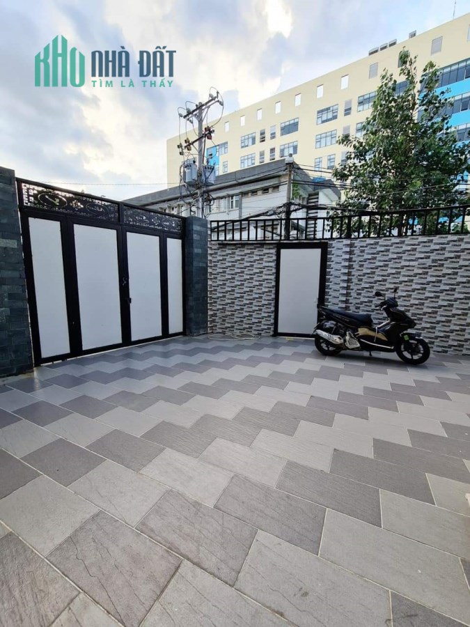 Bán Biệt Thự Đường 8m Lý Thường Kiệt, Tân Bình, 155m2, 5 Tầng Mới, Chỉ 22 Tỷ TL.