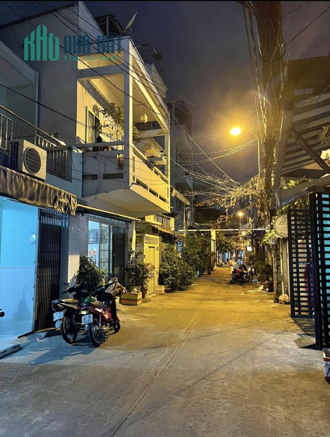 Nhà đẹp Bình Thạnh dưới 3 tỷ , sát mặt tiền, tặng nội thất