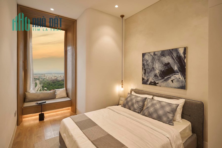 Bán gấp căn 3PN SỞ HỮU LÂU DÀI diện tích 98m2 căn hộ 5 sao trung tâm Quận Đống Đa full tiện tích.