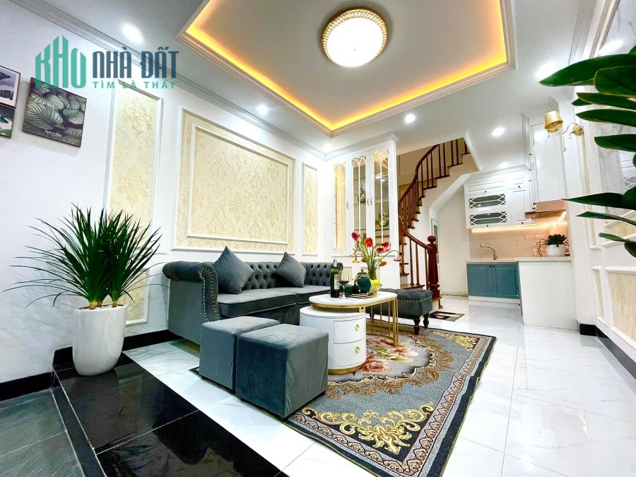 Nhà cũ tiện xây mới - Hai mặt hẻm xe hơi - 100m2 - Chỉ 16.7 tỷ