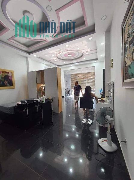 Bán nhà 4 TẦNG. MT kinh doanh, P. Linh Trung, dt 90m2, giá tốt