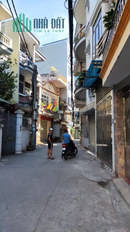 GIẢM CHÀO 1 TỶ 2  NHÀ NGUYỄN VĂN CỪ 65M LÔ GÓC GARA ÔTÔ 7 CHỖ  - KINH DOANH CHỈ CÒN 8.3 TỶ