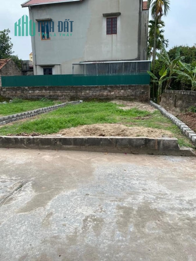 Ô TÔ ĐỖ CỬA - NGÕ THÔNG CÁC NGẢ - VĂN BÌNH - 65M - 1.75 TỶ