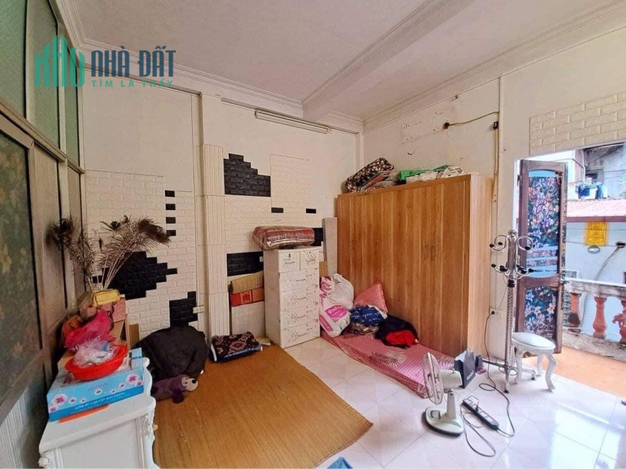 Chủ bán ngay căn nhà 48m2 tại ngõ Quỳnh để chia tài sản cho con cái