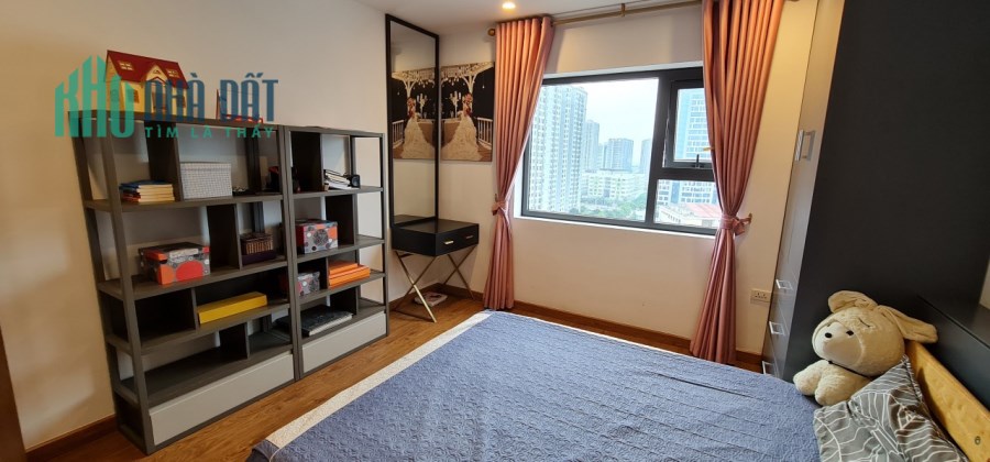 Cần bán nhà Mặt ngõ Phố Quán Thánh giá 5.7 tỷ, 30mx5T, sử dụng luôn