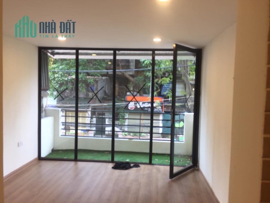 Bán gấp CH tập thể Vũ Thạnh  giá 1.69 tỷ, 62m2, đẹp, NT cơ bản.căn góc