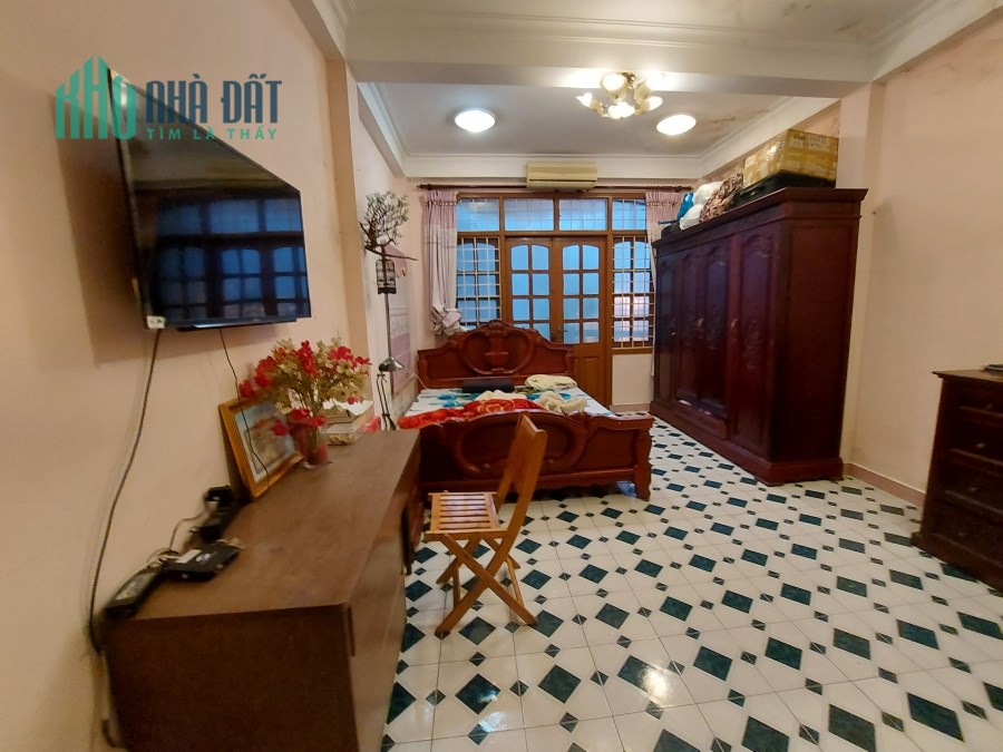 Bán nhà Phố Đường Thành,Mặt Ngõ Ô tô Kinh Doanh 32m2x6 Tầng, MT 4.5m, Giá 19 tỷ.
