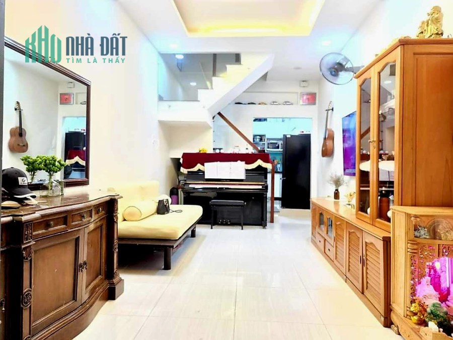 NHÀ NHỎ XINH TRUNG TÂM _ P9 _ Q3 .
30m2_ 3 Tầng Sân Thượng _ 2.99 T.Ỷ .