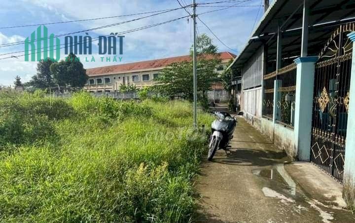 Chính Chủ Cần Bán Gấp Lô Đất Xã Thạnh Đức Huyện Bến Lức Long An