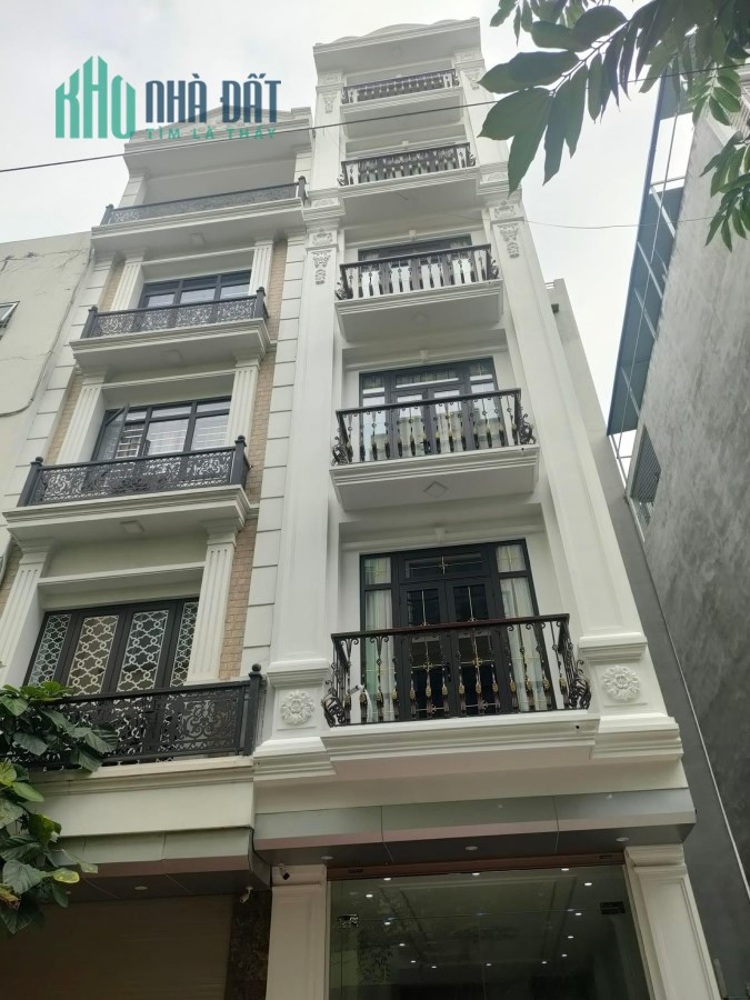 Cho thuê LK trung tâm chợ Văn khê 55m2, 5 tầng, kinh doanh sầm uất. thương lượng