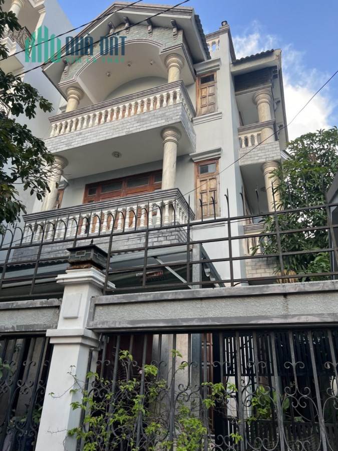 Biệt Thự V.I.P 496 Dương Quảng Hàm GV - 9x17m 150m2 3 Tầng - Đường Nhựa 6m - Giá Cực Tốt