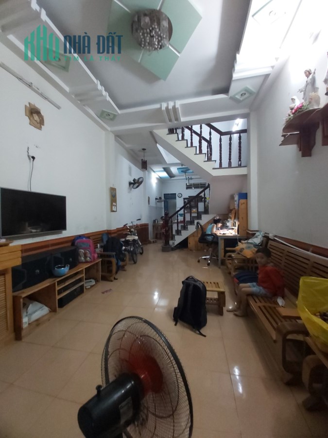 Bán Nhà Ngay Bệnh Viện Quận 12, 57M2, 4Tầng, 4PN, HXH, Gần Dương Thị Mười - Chỉ Hơn 5 Tỷ