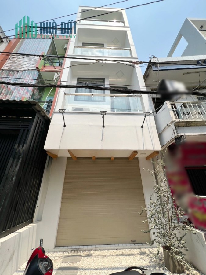 Nhà mới ( 2 lầu/ST 4PN,5WC) chợ Hồ Thị Kỷ đường Trần Bình Trọng P1Q10