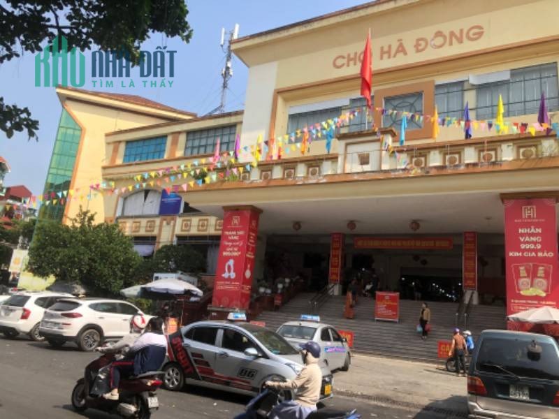 Chính Chủ Cần Sang Nhượng Lại Hoặc Shop Quần Áo Tầng 2 Tại Chợ Hà Đông