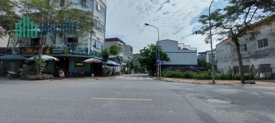 Cần bán mảnh đất chính chủ rộng 74m2 tại Long Biên, cực gần Aeon Long  Biên