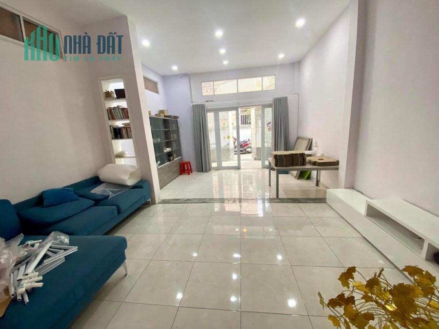 Nhà đẹp trung tâm quận Tân Bình an ninh yên tĩnh đường Chử Đồng Tử p7  ngang 4m7 , 7 tỷ 4