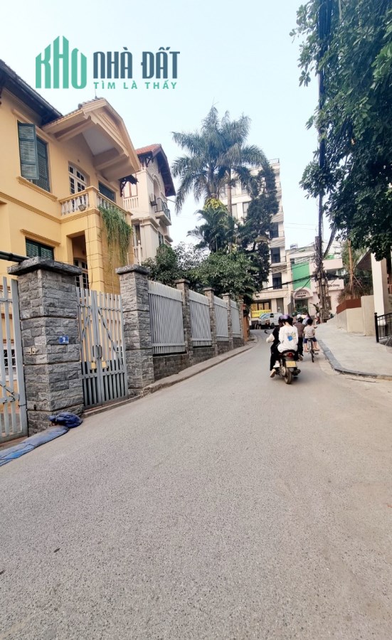 Đất Vàng đầu tư, Tô Ngọc Vân, Tây Hồ, Dt 200m, Mt20m, xây Apatrment, Ô TÔ đỗ cửa, giá 41 tỷ.
