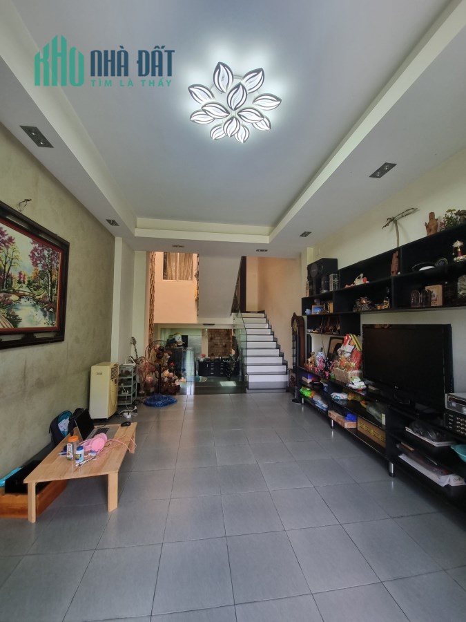 Mặt tiền Hồng Hà, 78m2 5 Tầng 4PN, nhà phong thủy tốt, 18.5 Tỷ TL