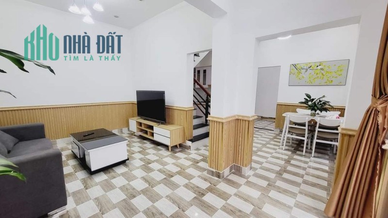 Mặt tiền rộng 8 m  - Kiệt thông tứ tung - Hải Châu gần Chợ - siêu thị - Trường học