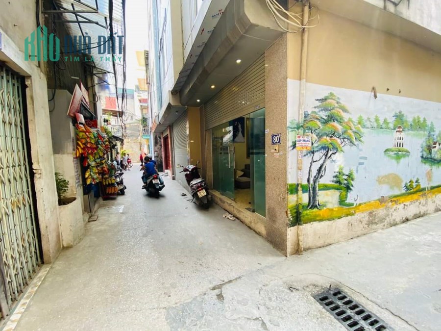 Bán nhà chính chủ 38m2x5tầng tại Nguyễn Khang, vài bước ra phố Cầu Giấy, xách vali về ở-Nhỉnh 5tỷ
