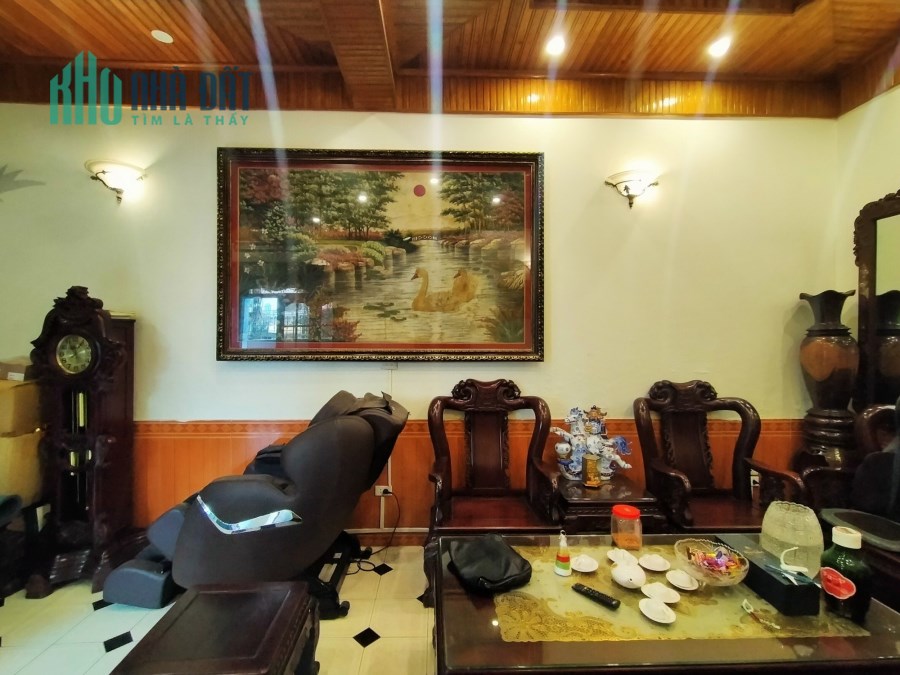 Nhà Nguyễn Sơn P.Lô Hàng không căn góc 100Mx3T