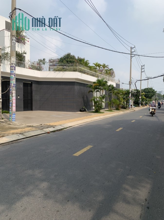 Nhà nào đẹp hơn, Nhà Mặt tiền Tân Xuân 2, hocmon, 4x17, chỉ 4.9 tỷ