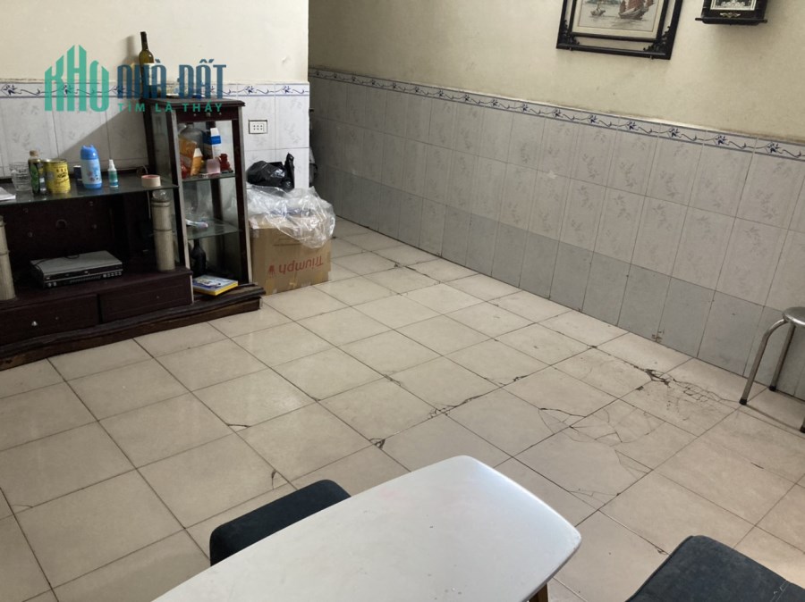 CẦN BÁN GẤP NHÀ GẦN CHỢ NHỊ THIÊN ĐƯỜNG P5Q8 ( 59M2 , 5 TỶ )