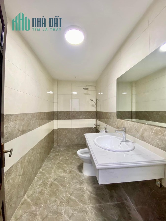 BÁN NHÀ PHỐ ĐỊNH CÔNG: 45M2, 5 TẦNG, MT 4.5M, NGÕ TO GẦN PHỐ. 3.6 TỶ