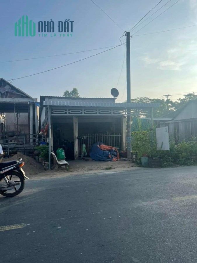 Bán đất tặng nhà cấp 4 Đường Tỉnh 942, chỉ nhỉnh hơn 1 tỷ