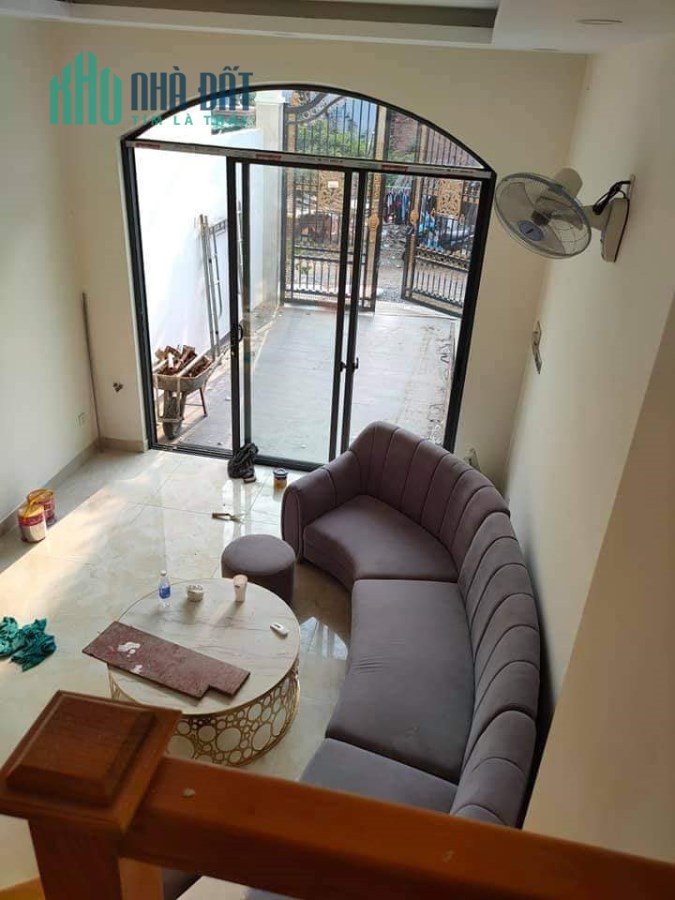 CHỈ 5 TỶ NHÀ 3 LẦU BTCT HXH TÔ KÝ HÓC MÔN DTSD 280M2