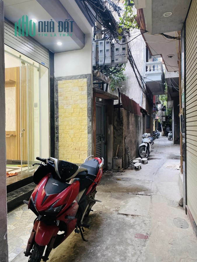 NHÀ Ở TÂN MAI CÓ 102 ĐẸP ĐỦ ĐẦY diện tích 33M, mặt tiền 3.2M, giá 4.5 Tỷ