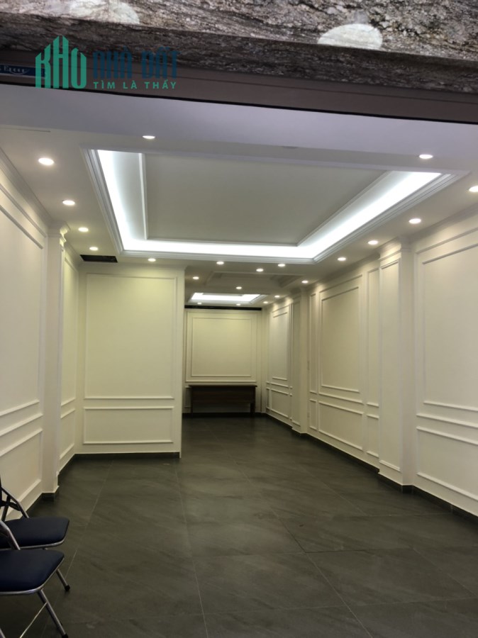 Bán nhà ngõ 87 Nguyễn Phong Sắc, ô tô tránh, DT 50m2, Giá 13.2 tỷ KD cho thuê làm VP, Spa và các