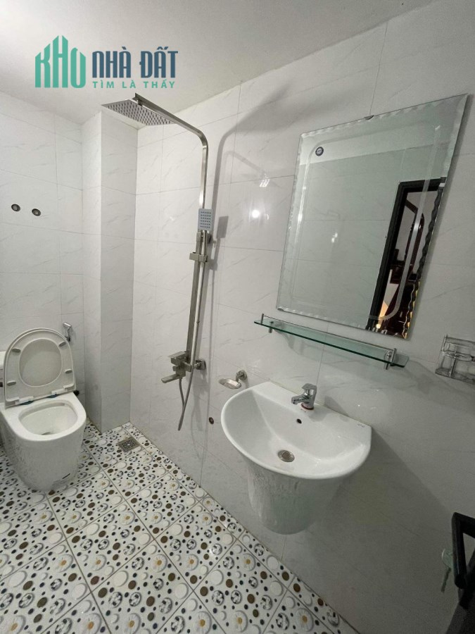 Bán nhà Tôn Đức Thắng 50m2 x 5T, nhỉnh 5 tỷ NGÕ THÔNG